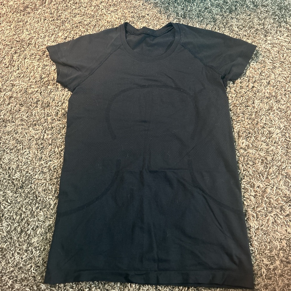lululemon athletica Black Short Sleeve Tee